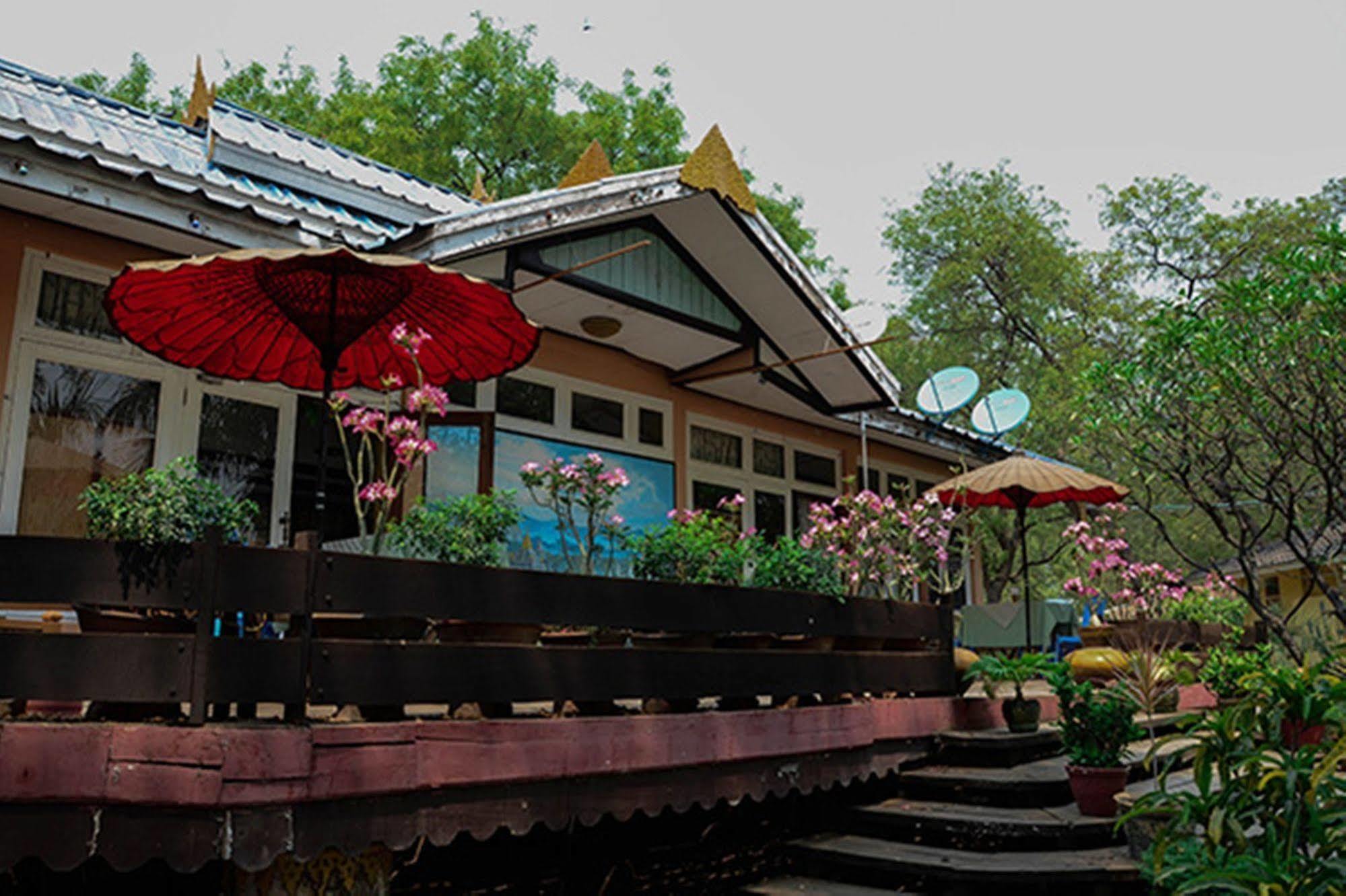 Thante Hotel - Nyaung Oo Bagian luar foto